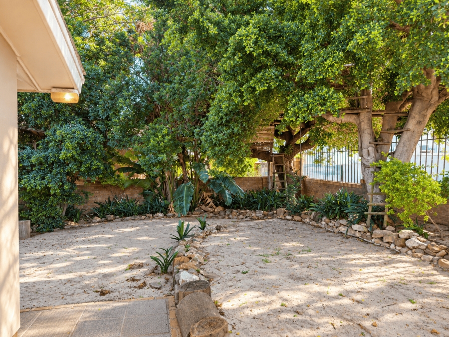 4 Bedroom Property for Sale in Protea Heights Western Cape